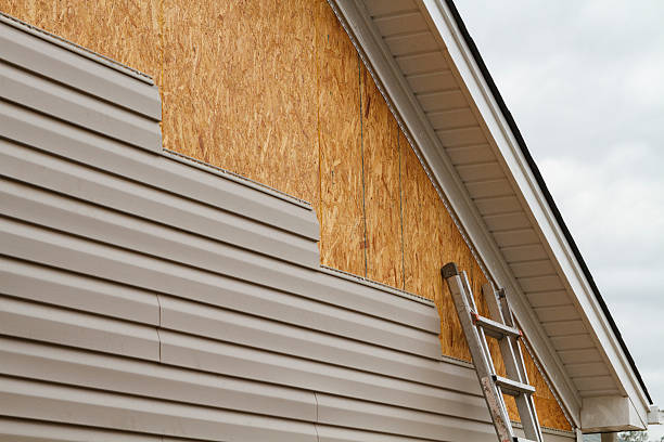 24/7 Emergency Siding Repair experts in Brevard, NC
